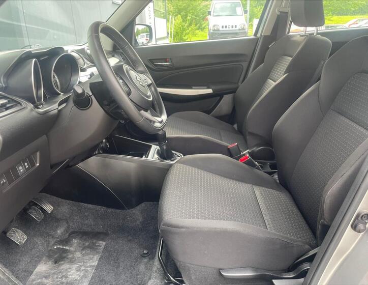 Suzuki Swift 11