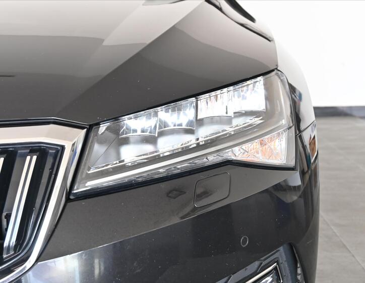 Škoda Superb 31