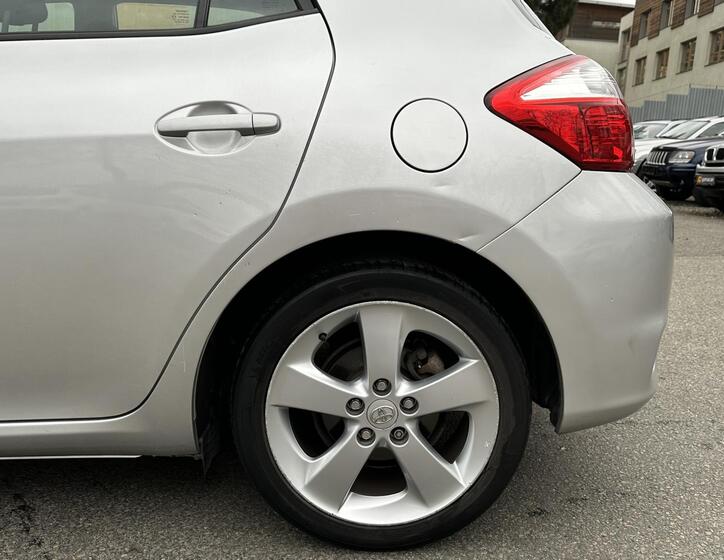 Toyota Auris 31