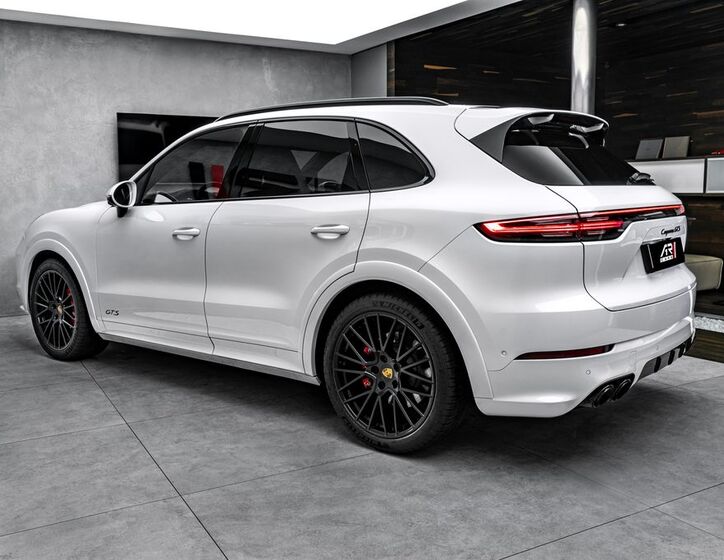 Porsche Cayenne 7