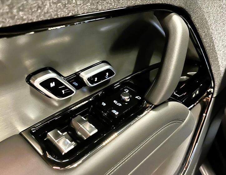 Land Rover Range Rover Sport 13
