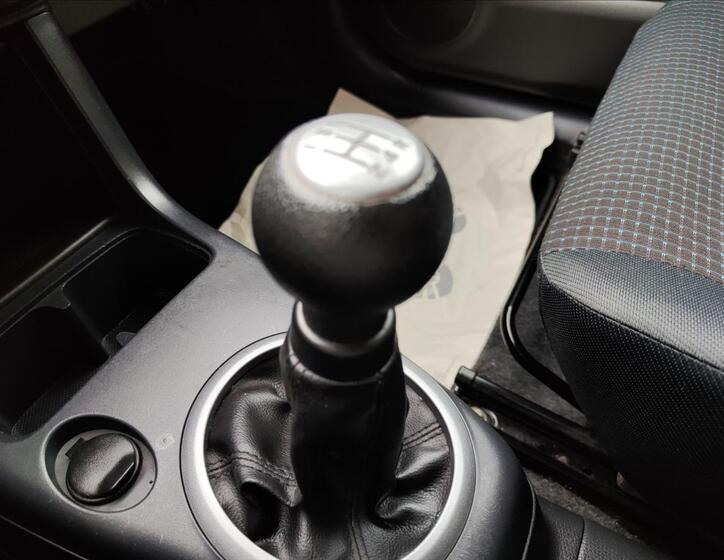 Suzuki Swift 19