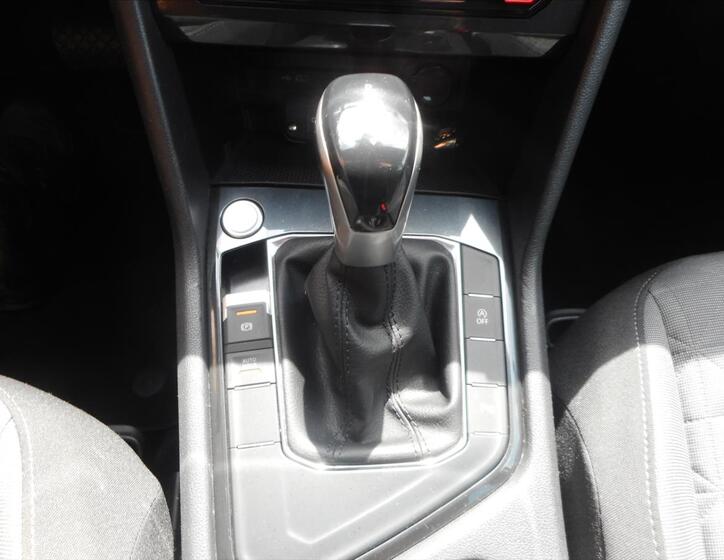 Volkswagen Tiguan 19