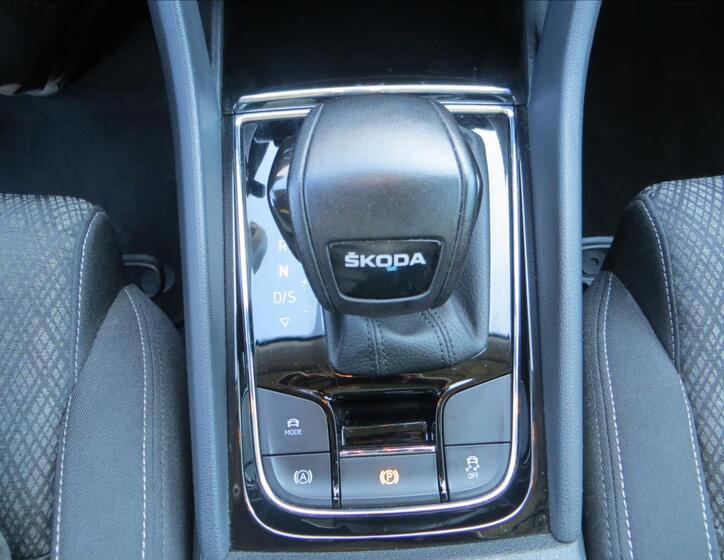 Škoda Karoq 12