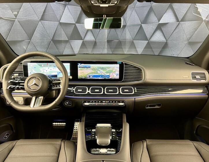 Mercedes-Benz GLS 9