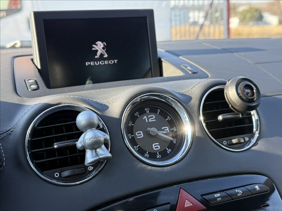 Peugeot RCZ