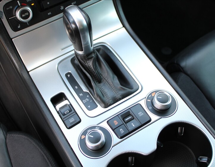 Volkswagen Touareg 20