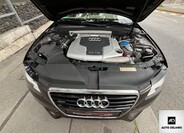 Audi A4 52
