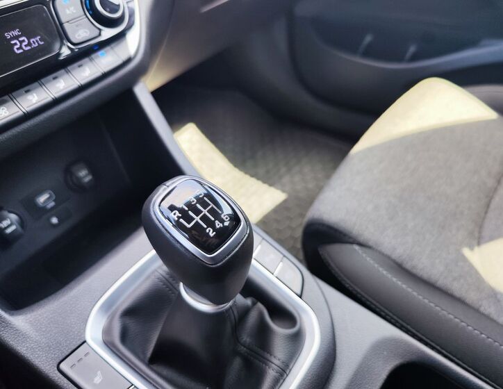 Hyundai i30 24
