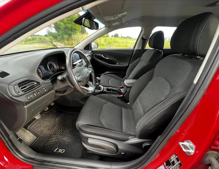 Hyundai i30 17