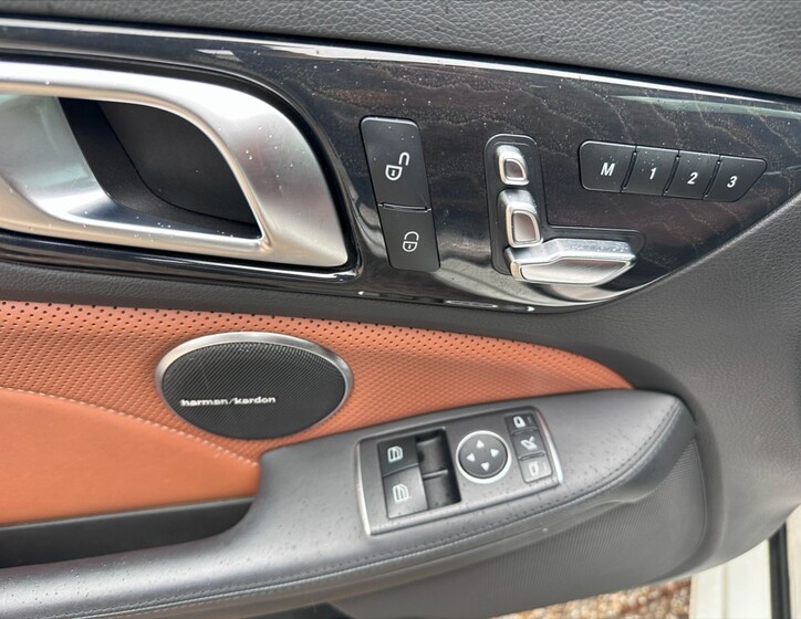 Mercedes-Benz SLC 12