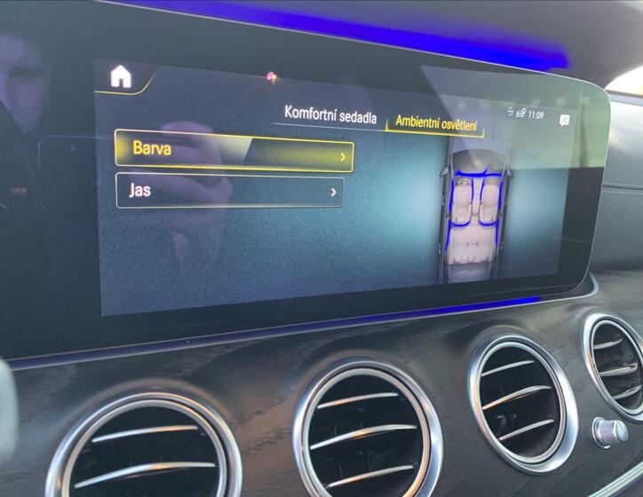 Mercedes-Benz Třídy E 16