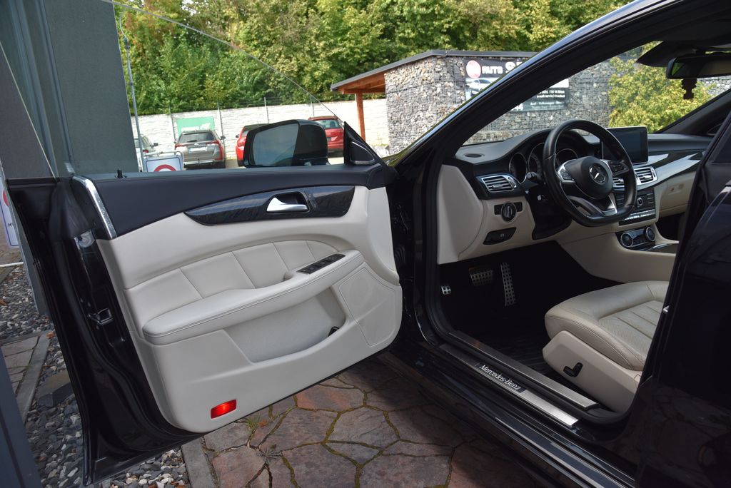 Mercedes-Benz CLS