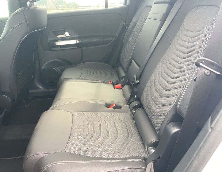 Mercedes-Benz GLB 14