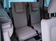 Land Rover Discovery 16