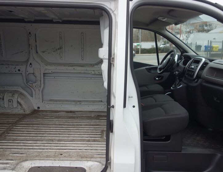 Opel Vivaro 22