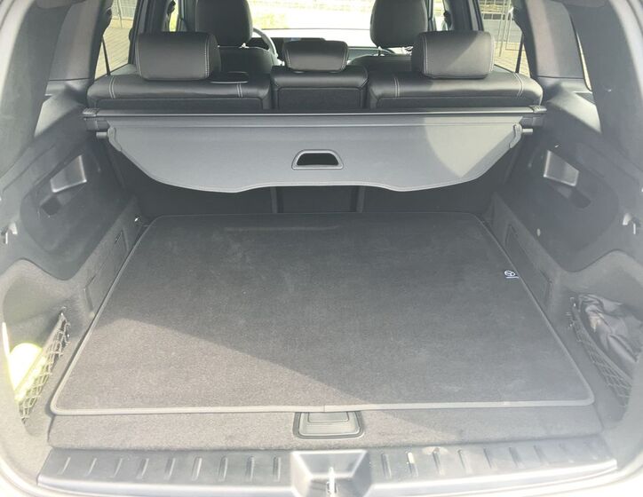 Mercedes-Benz GLB 10