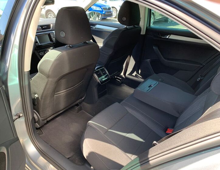 Škoda Superb 19
