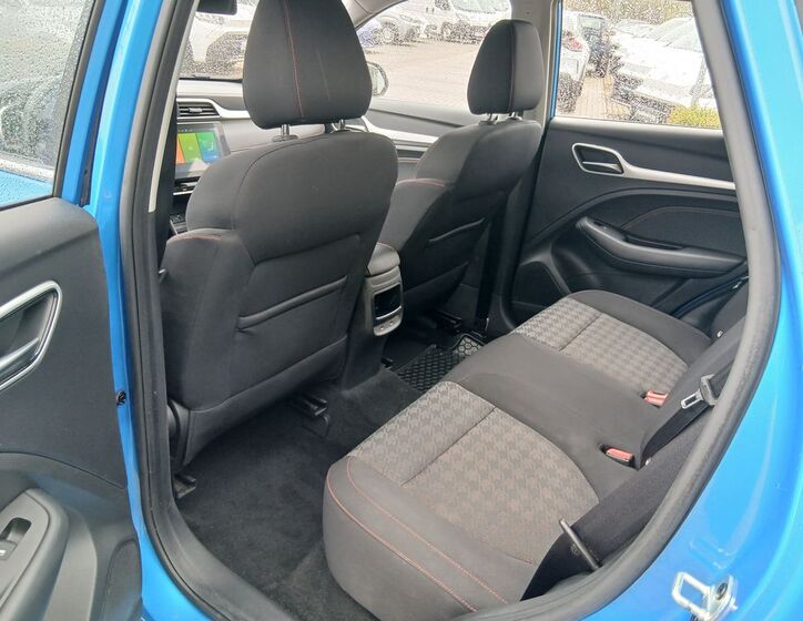 MG ZS 12