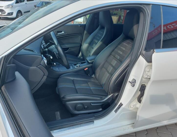 Mercedes-Benz CLA 9
