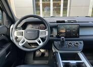 Land Rover Defender 10