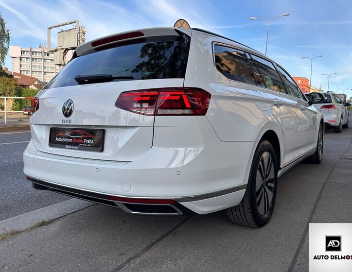 Volkswagen Passat 9