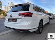 Volkswagen Passat 9