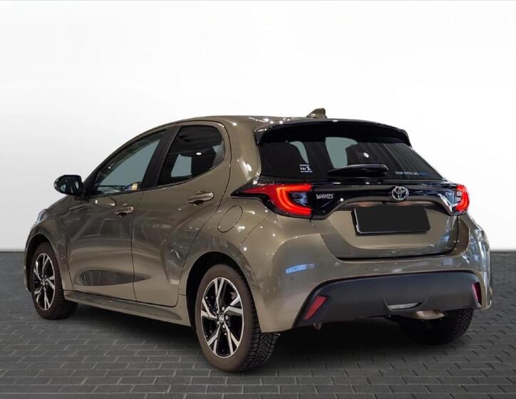 Toyota Yaris 5