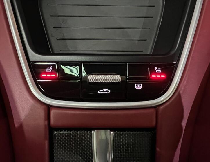 Porsche Panamera 30