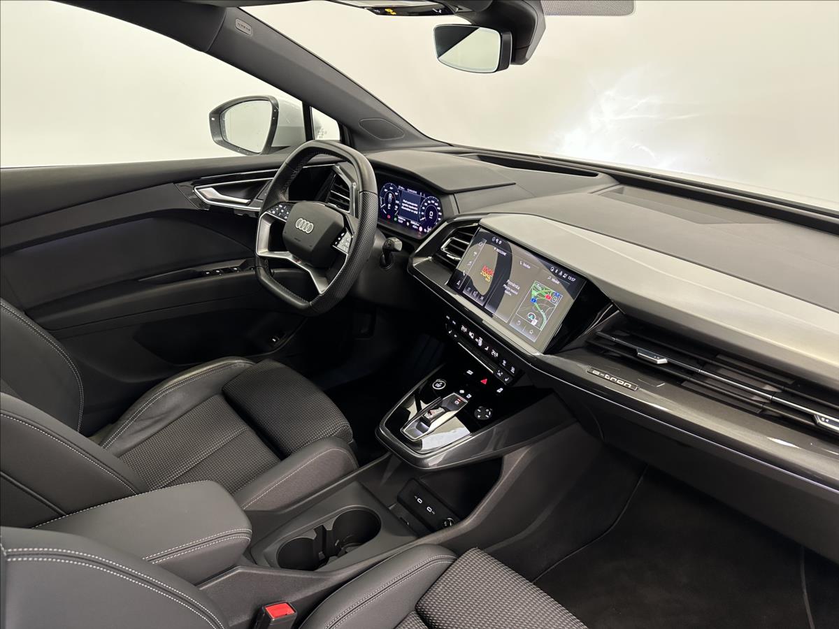 Audi Q4