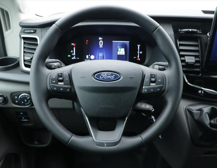 Ford Transit 18