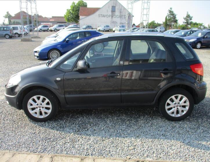 Fiat Sedici 8