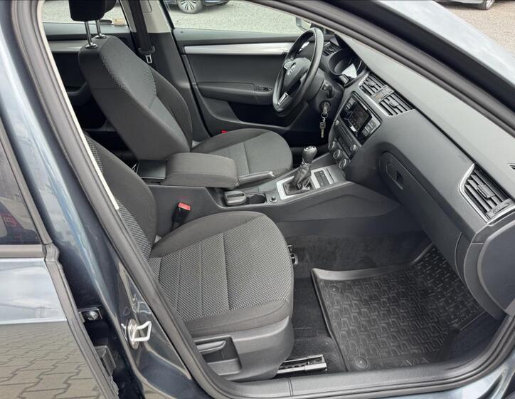 Škoda Octavia 12