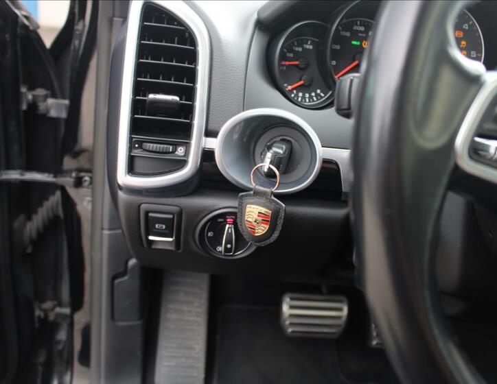 Porsche Cayenne 34