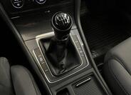 Volkswagen Golf 15