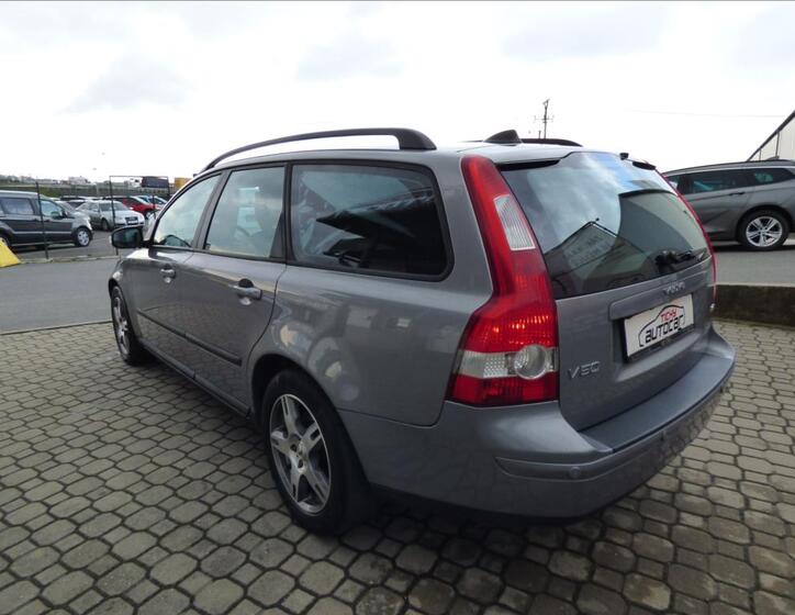 Volvo V50 5