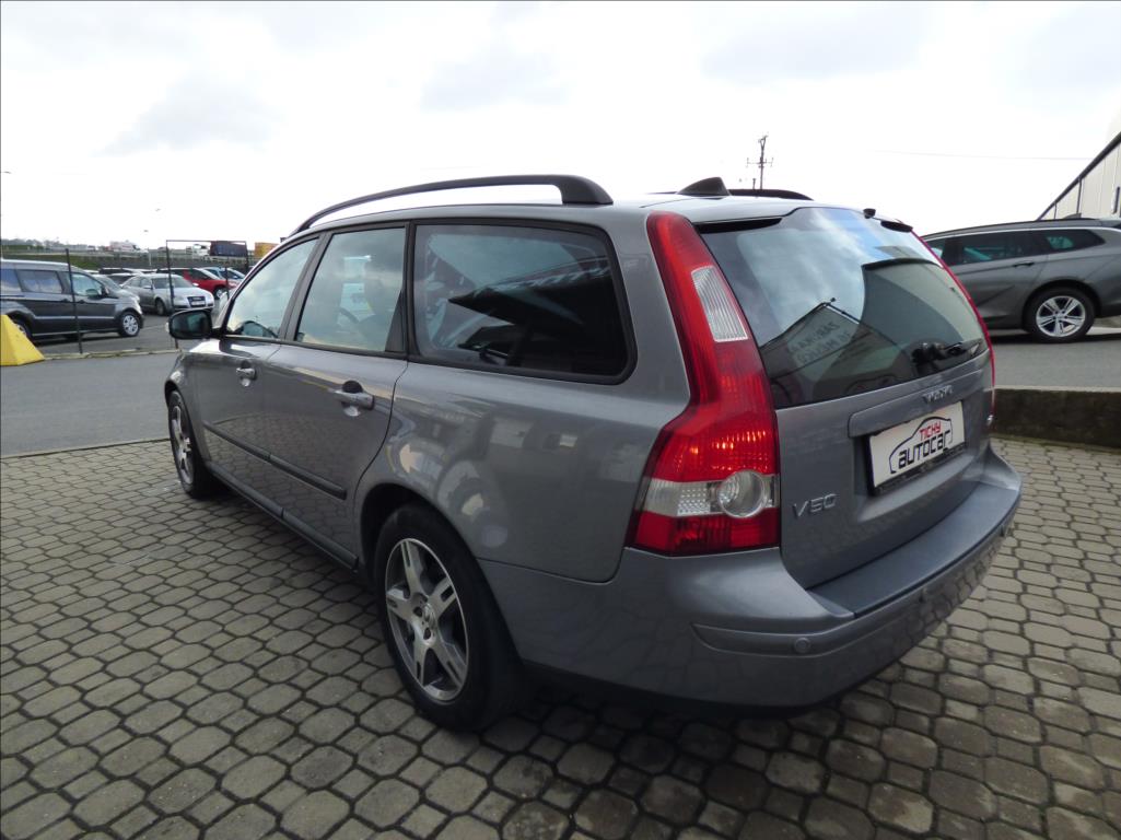 Volvo V50