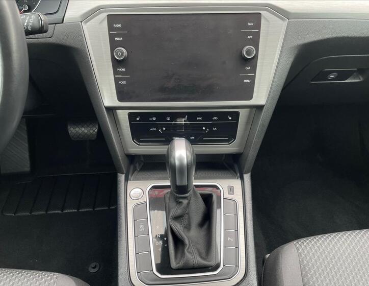 Volkswagen Passat 19