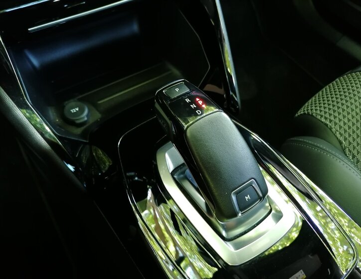 Peugeot 2008 13