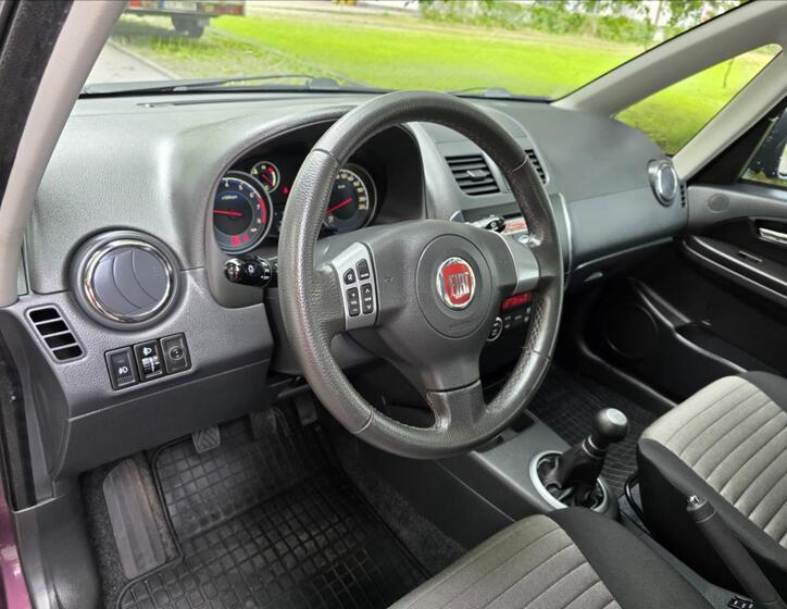 Fiat Sedici 11