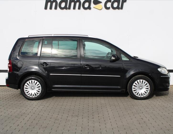 Volkswagen Touran 8