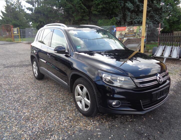 Volkswagen Tiguan 1