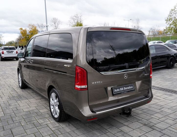 Mercedes-Benz Třídy V 4
