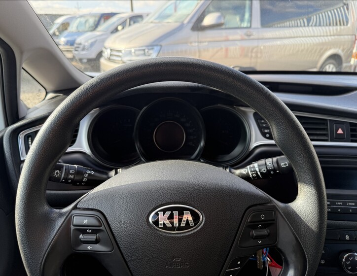 KIA Ceed 10
