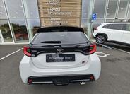 Toyota Yaris 17