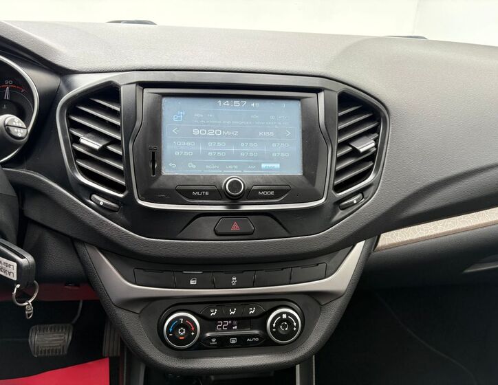 Lada Vesta 10
