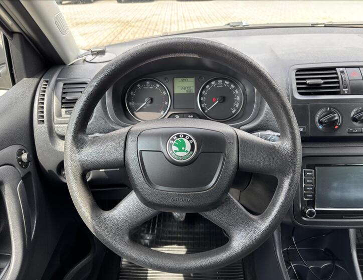 Škoda Fabia 15
