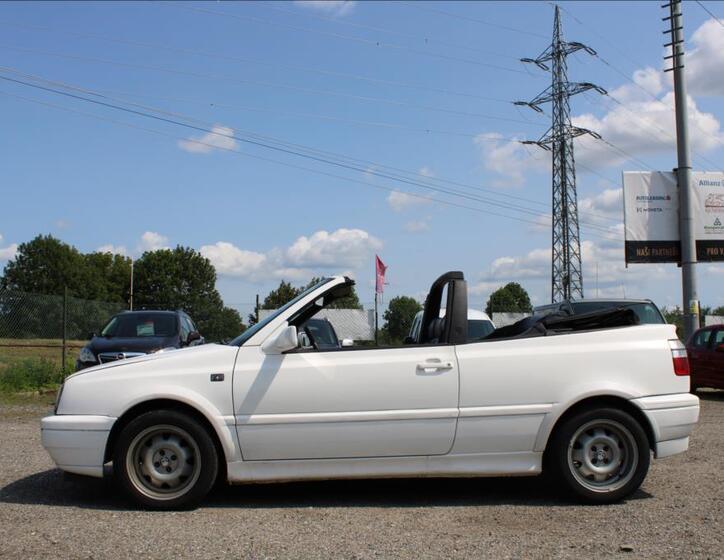 Volkswagen Golf 17