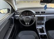 Volkswagen Passat 13