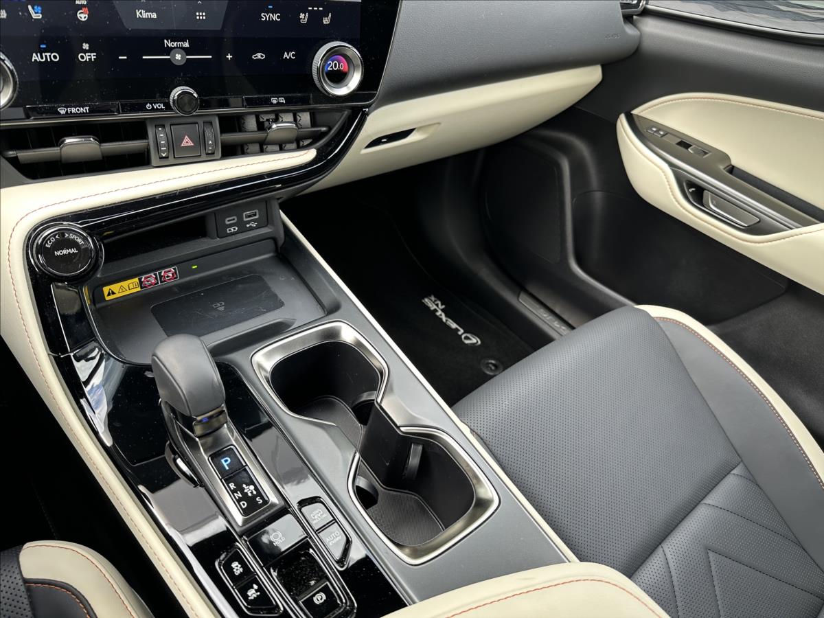 Lexus NX 450h plus